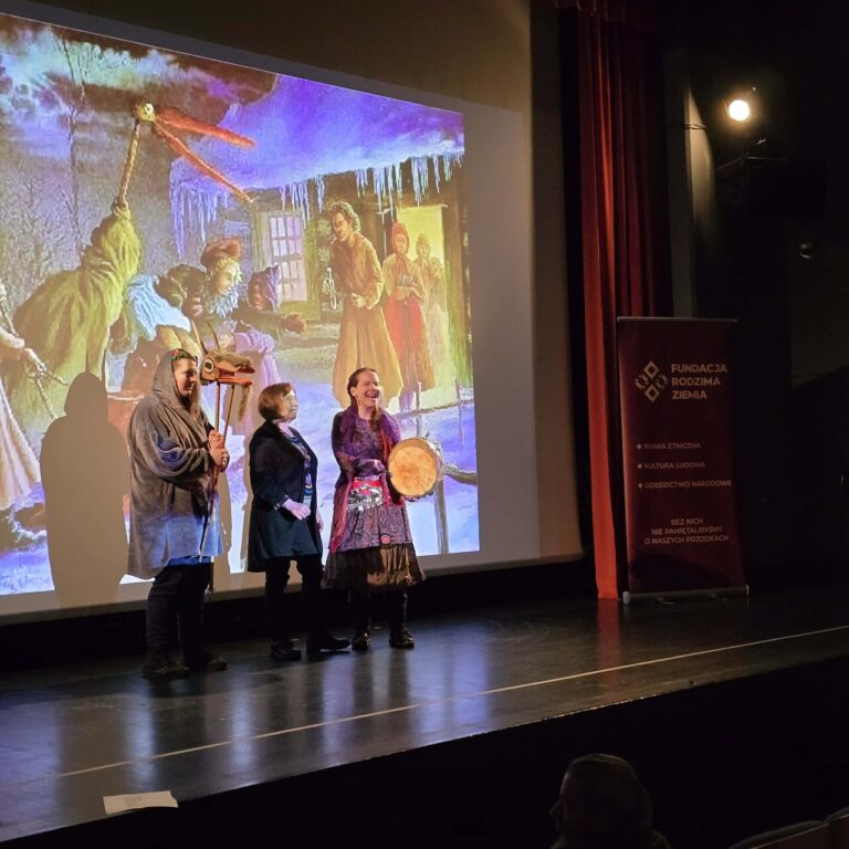 Read more about the article Kultura słowiańska i tradycja ludowa – relacja z I Spotkania w Białołęckim Ośrodku Kultury